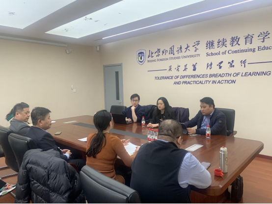 1-1.png 英国埃克塞特大学校方代表为北外预科班学子作专题说明会